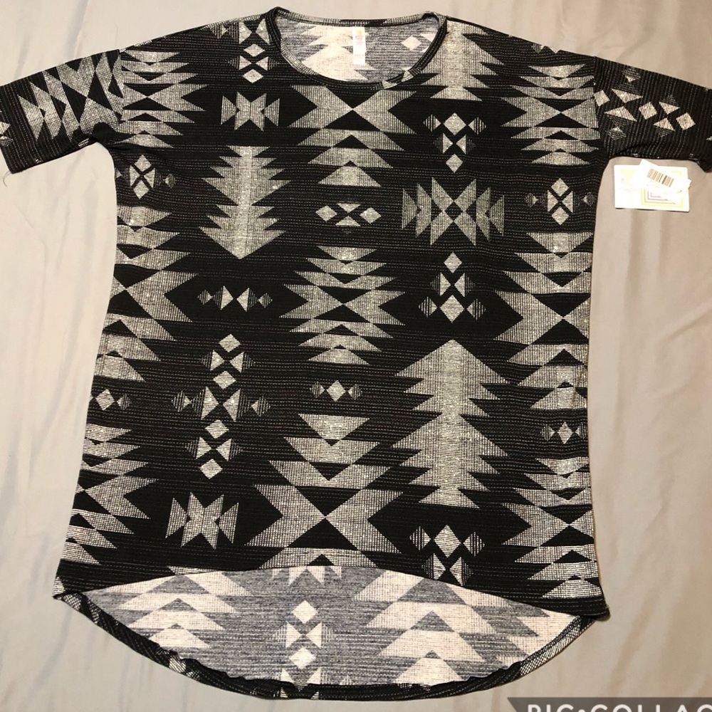 NWT Lularoe Small Aztec Irma
